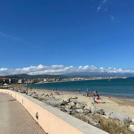 Summer Appartamento Vado Ligure